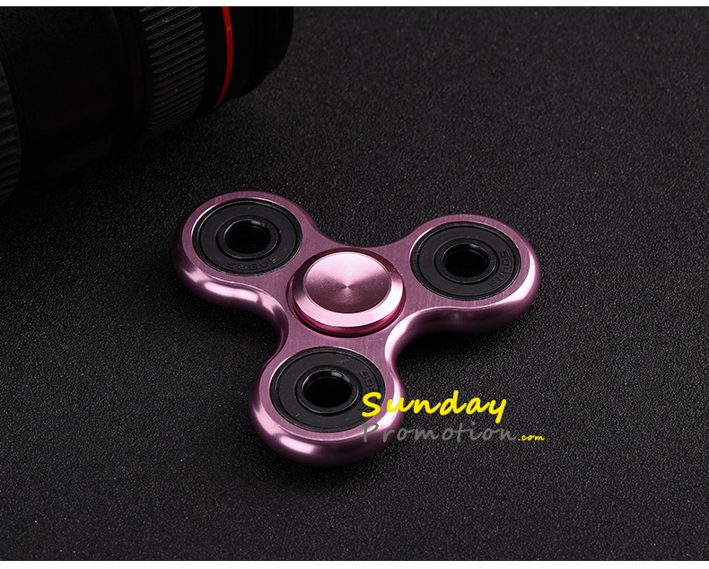This is a Wholesale Aluminium Finger Spinner Hand Toy Tri-fidget Spinner 9