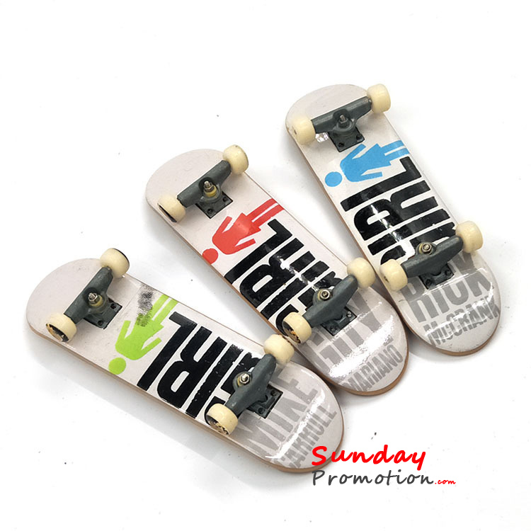 Custom Finger Skateboards with Logo Print Cheap Mini Fingerboards for Toy