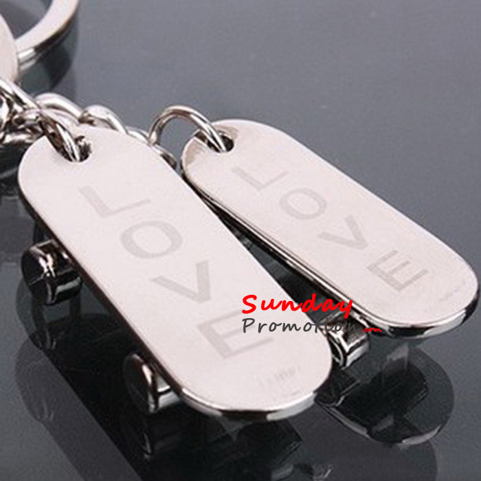 Wholesale Love Keychains for Couples Metal Skateboard Keychains
